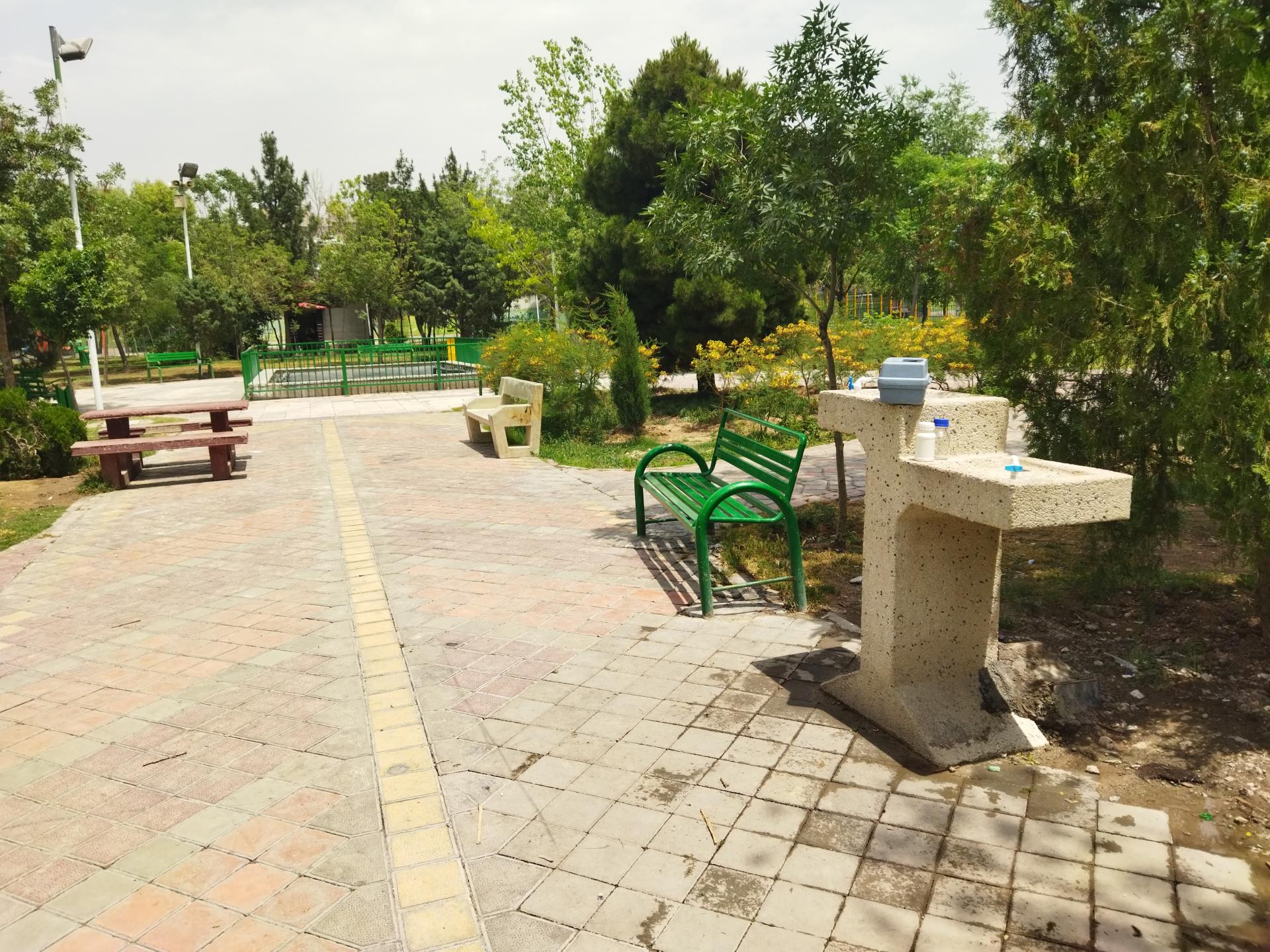 عکس آبخوری بوستان گلچین