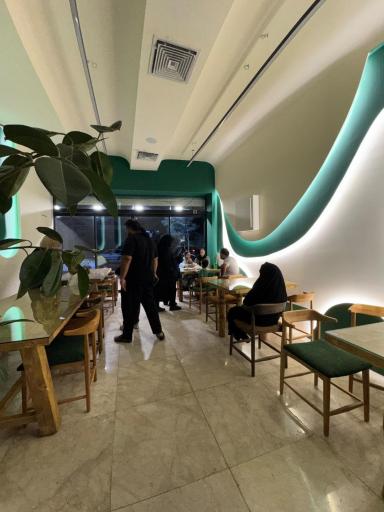 عکس مجموعه غذایی شاهان