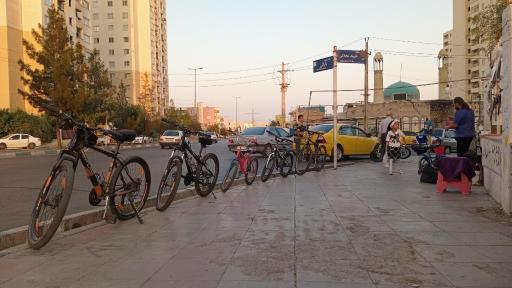عکس دوچرخه ساز پرند 