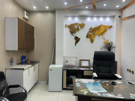 عکس مشاور املاک مرکزی