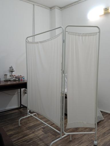 عکس لابراتوار‌ دندان‌سازی بهرامی