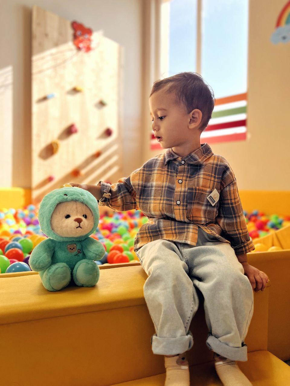 عکس خانه بازی آبنبات چوبی