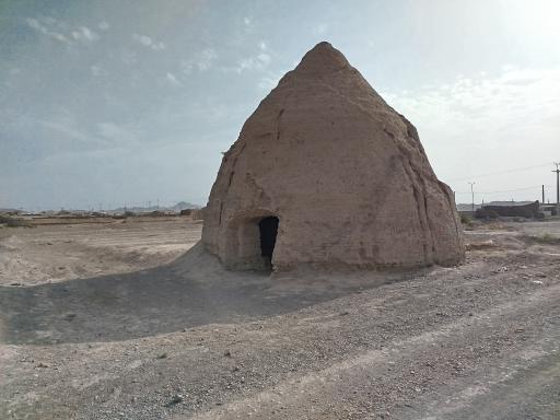 عکس یخدان عباس آباد