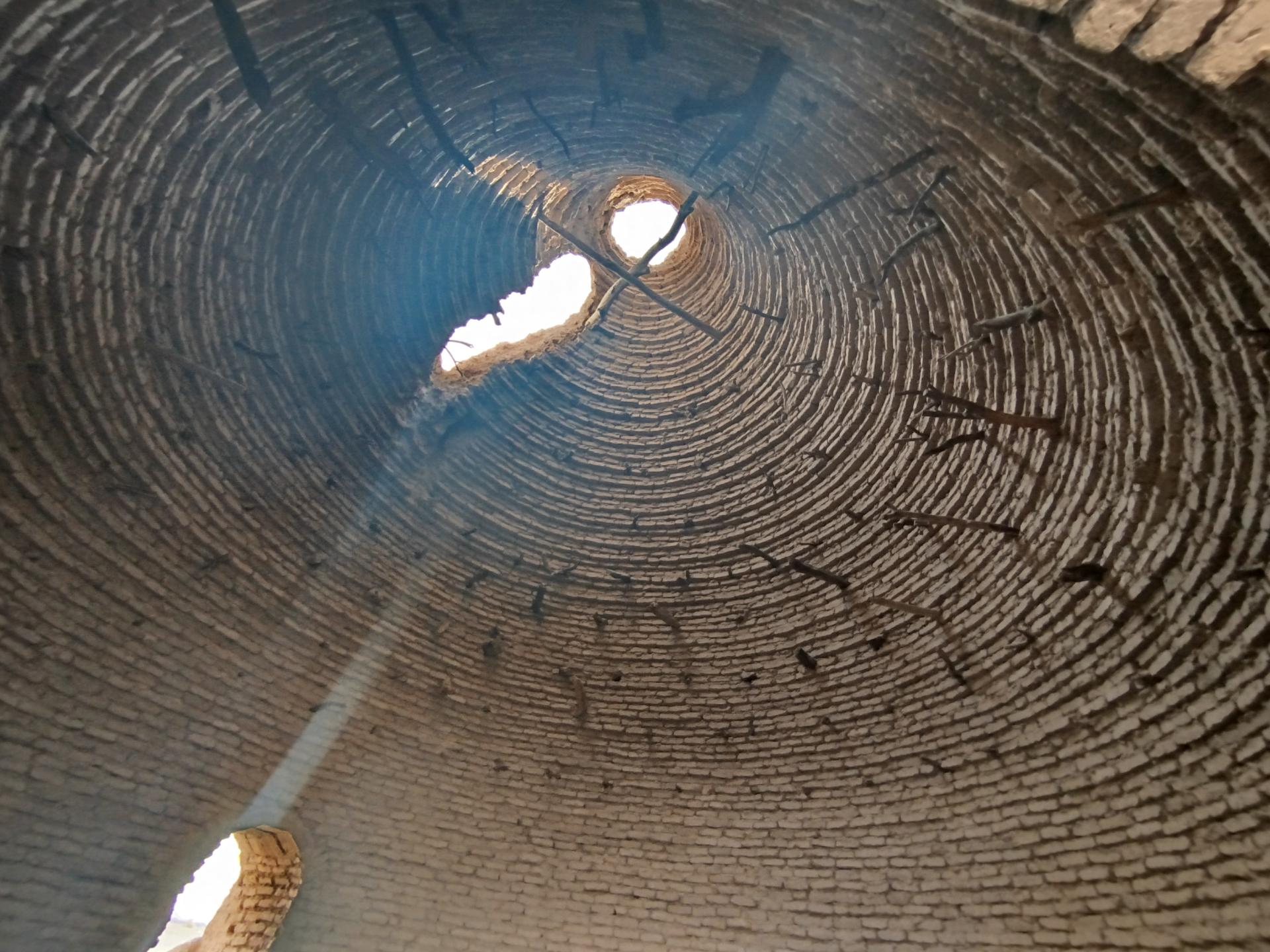 عکس یخدان عباس آباد