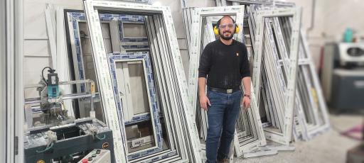 عکس تولید درب و پنجره upvc راوین