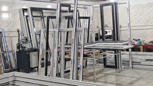 عکس تولید درب و پنجره upvc راوین