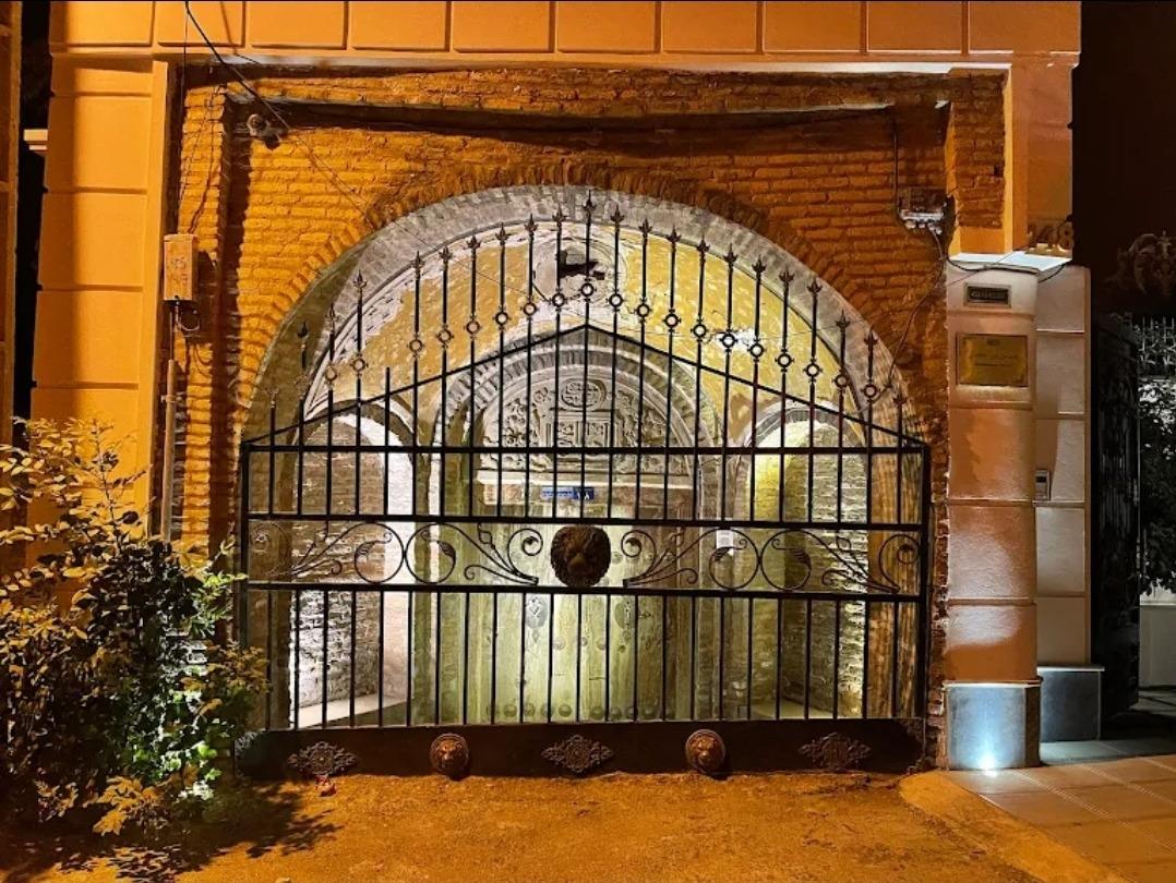 عکس ملک حاجی خان 