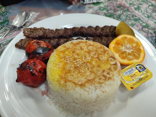 عکس رستوران غذای سنتی و محلی حاج منصور