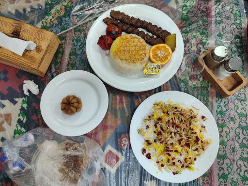 عکس رستوران غذای سنتی و محلی حاج منصور