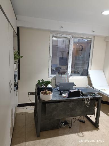 عکس کلینیک شنوایی و سمعک دی