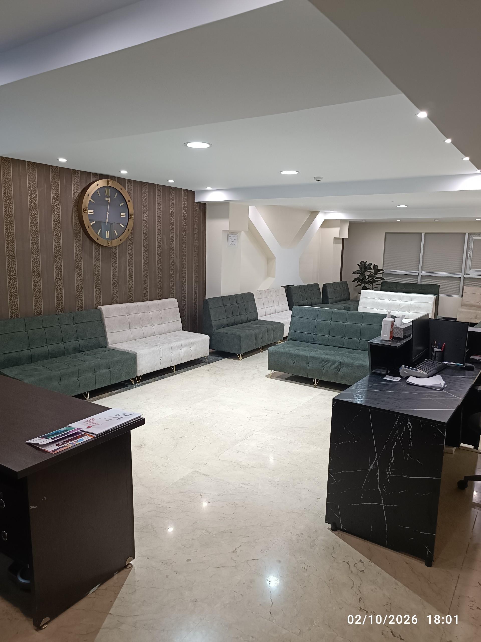 عکس کلینیک شنوایی و سمعک دی