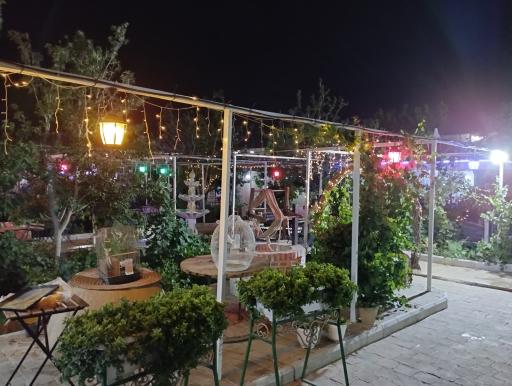 عکس باغ رستوران امیر شاهان
