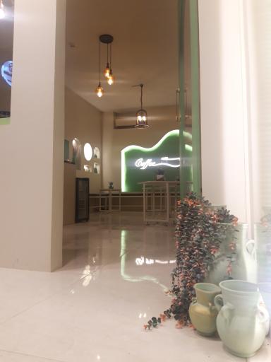 عکس کافه تاقچه