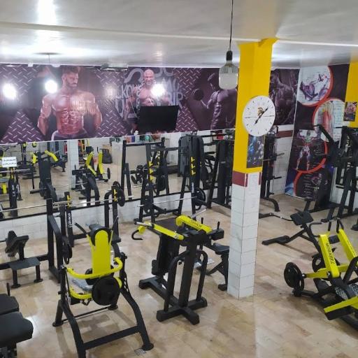 عکس باشگاه بدنسازی هرمس