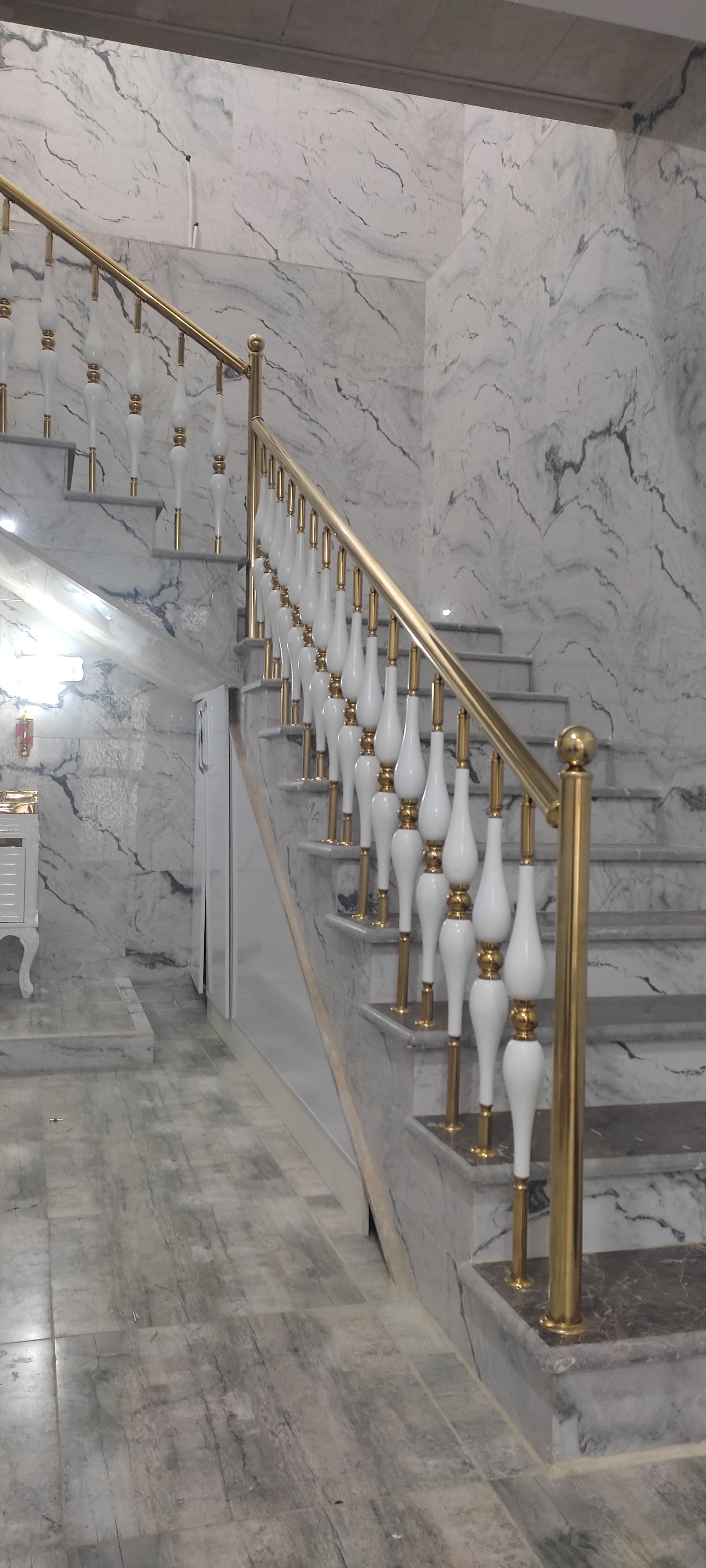 عکس نرده استیل آذین