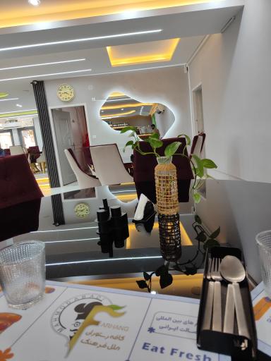 عکس کافه رستوران عمومی خانه معلم