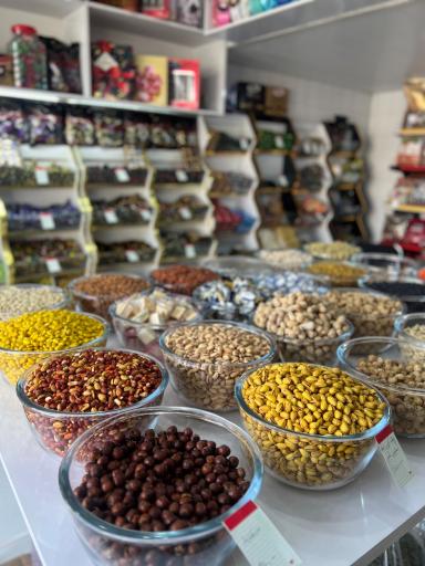 عکس آجیل و خشکبار روژین