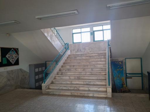 عکس هنرستان پسرانه کار ودانش همدانیان