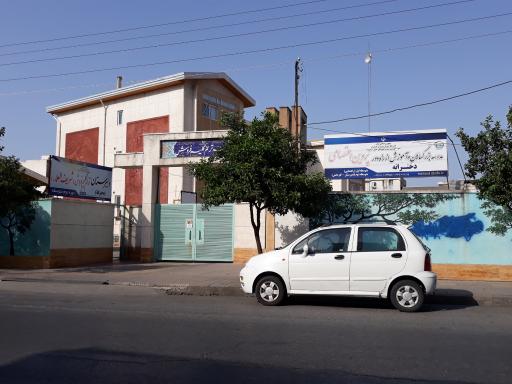 مدرسه ترنم گلیم فروش 