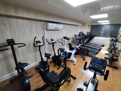 عکس فروشگاه کورش اسپرت