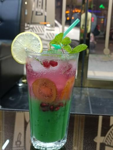 عکس کافی شاپ عمارت