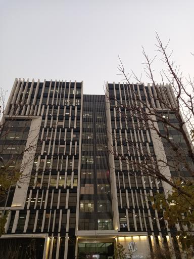 عکس برج فناوری شریف