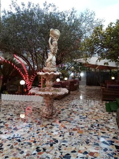 عکس باغ رستوران کباب خوب