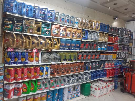 عکس تعویض روغن حسنی