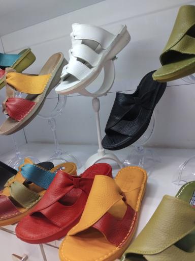 عکس فروشگاه چرم مریم