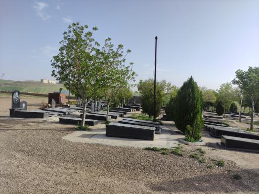عکس قبرستان قره آغاج