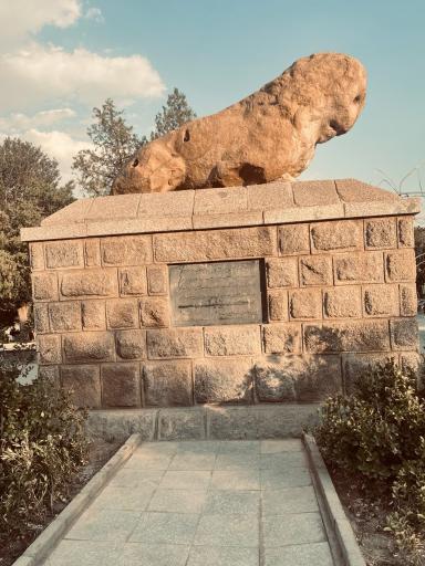عکس مجسمه شیرسنگی