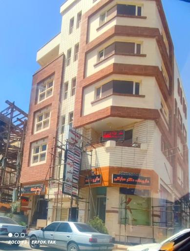 عکس آزمایشگاه توحید