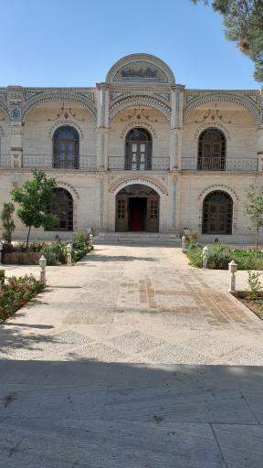 عکس اداره مالیه یزد