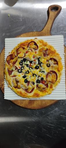 عکس پیتزا خونه یاس