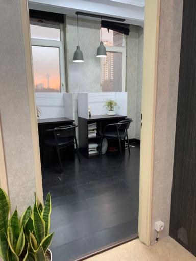 عکس پانسیون مطالعاتی سفید