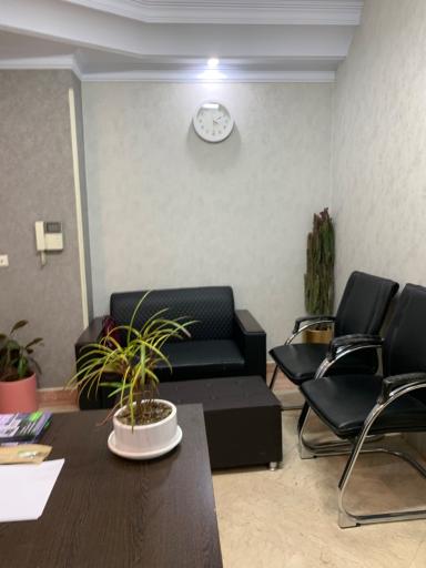 عکس پانسیون مطالعاتی سفید