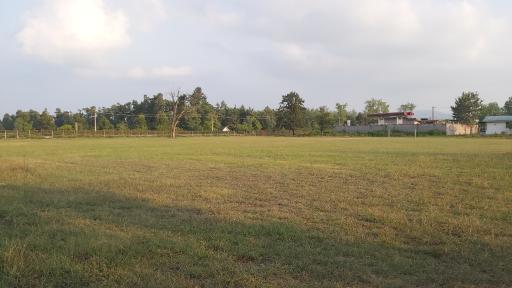 عکس زمین ورزشی شهدای لاکان