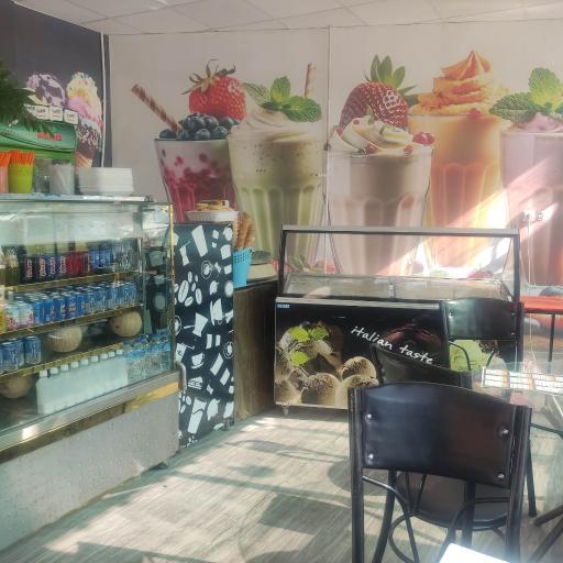 عکس تله کافه و آبمیوه چشمک