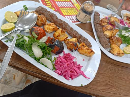 عکس رستوران میزبان