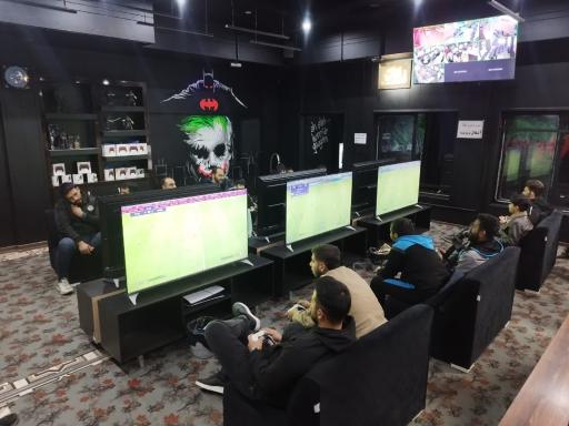 عکس کافه گیم نیمه شب 