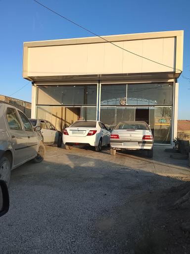 عکس نقاشی اتومبیل حاجی رجب