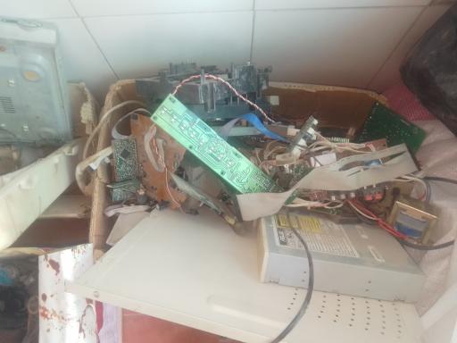 عکس مرکز خرید همه نوع ضایعات