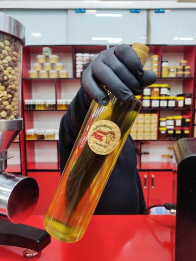 عکس محصولات ارگانیک مستر بادوم