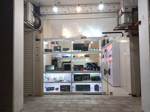 عکس خدمات کامپیوتری ایران فونیکس