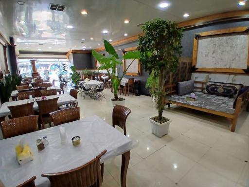 عکس رستوران سورنا 