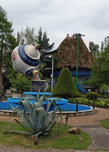 عکس عمارت باغ ملی