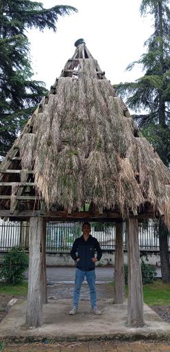 عکس عمارت باغ ملی