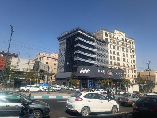 عکس فروشگاه قطعات خودرو بی نی سی