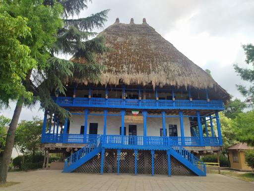 عکس عمارت باغ ملی