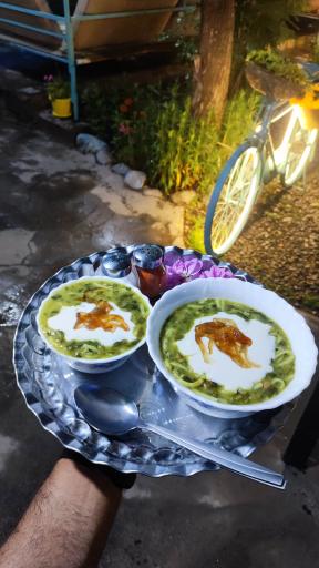 عکس کافه کلبه آفتابگردون 